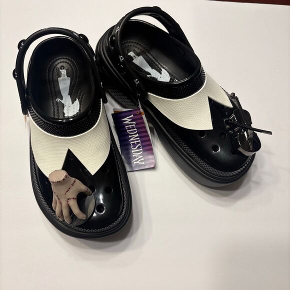 Crocs x Wednesday Addams Family Stomp Clog Women’s Size 7/ Mens Size 5 NWT - Picture 1 of 10